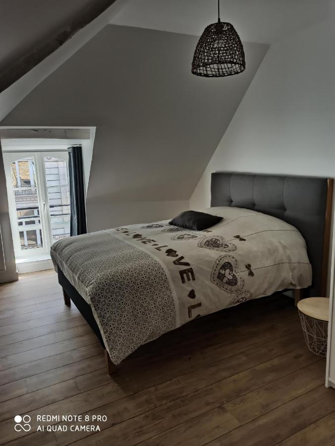 Апартаменты Triplex 110 M2 Centre Historique Avec Jacuzzi Динан Экстерьер фото