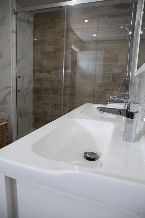 Апартаменты Triplex 110 M2 Centre Historique Avec Jacuzzi Динан Экстерьер фото